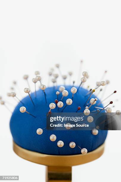 pin cushion - pin cushion stock pictures, royalty-free photos & images