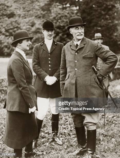 Arthur Charles Wellesley , the 4th Duke of Wellington , attends the opening meet of the Vine Hunt at Ewhurst Park, Basingstoke, circa 1930. With him...