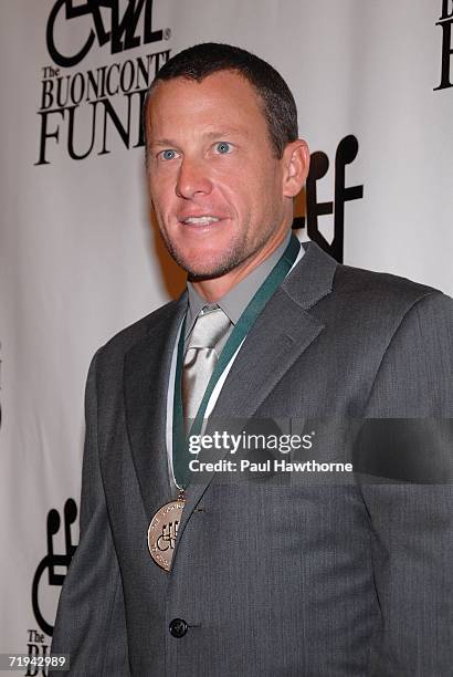 Bicyclist Lance Armstrong arrives at the 21st Annual Great Sports Legends Dinner to benefit The Buoniconti Fund to Cure Paralysis at the Waldorf...