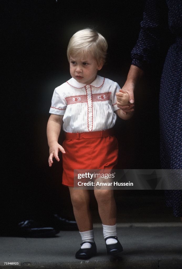 Prince William Leaves From St Mary's Hospital After Visiting Baby Harry