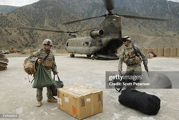 Forward Operations Us Forward Operating Base Photos and Premium High Res Pictures - Getty ...