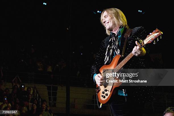 Tom Petty and the Heartbreakers perform on their Highway Companion Tour at the Stephen J. O'Connell Center on September 21, 2006 in Gainesville,...