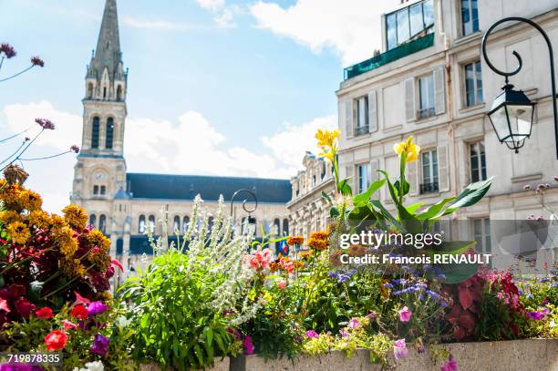 france, suburbs of paris, saint cloud, city center - hauts de seine stock-fotos und bilder