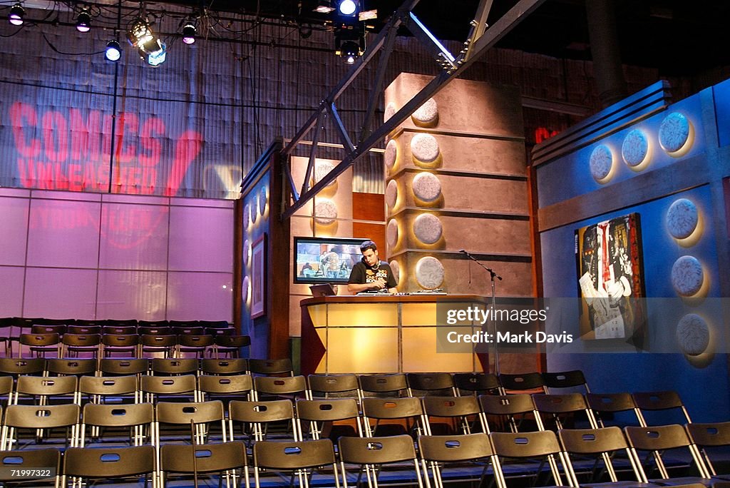 Comics Unleashed - Inside