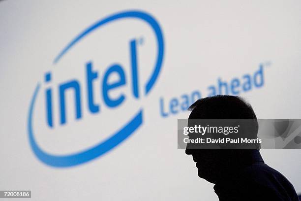 Intel Corporation CEO Paul Otellini delivers his keynote speech as he opens the Intel Developers Forum September 26, 2006 at the Moscone Center in...