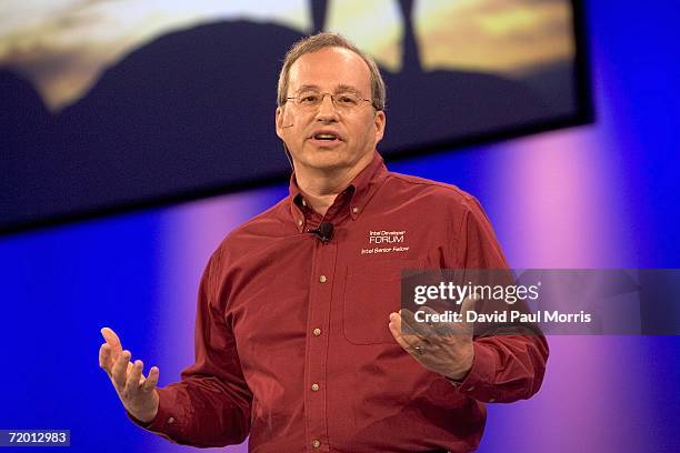 Jason Rattner 55 Intel Corporation Justin Rattner Photos & High Res Pictures - Getty ...