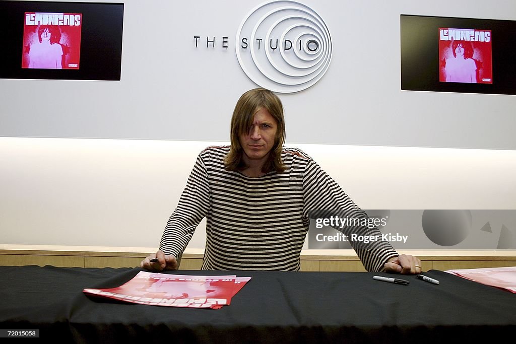 Evan Dando Of The Lemonheads Performs At The Apple Soho Store