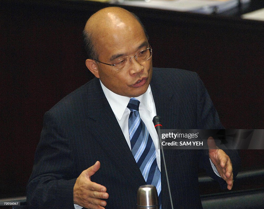Taiwanese Premier Su Tseng-chang gesture