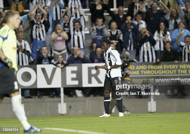 Obafemi Martins celebrates after scoring his second goal during the UEFA Cup First round, Second leg match between Newcastle United v Levadia Tallin...