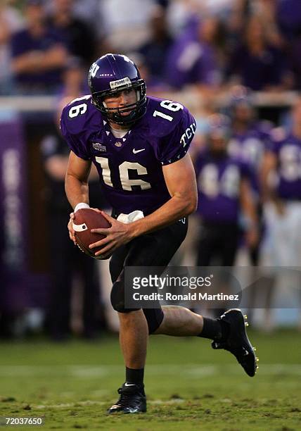 Quarterback Jeff Ballard of the Texas Christian University Horned Frogs drops back to pass against the Brigham Young University Cougars at Amon G....
