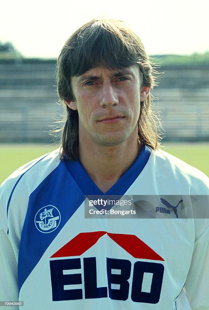 Axel Shultz Axel Schulz of Rostock poses during the photo call and team ...