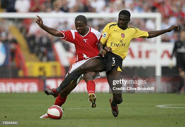 Kevin Lisbie of Charlton in action with Kolo Toure of Arsenal during the Barclays Premiership match between Charlton Athletic and Arsenal at The...