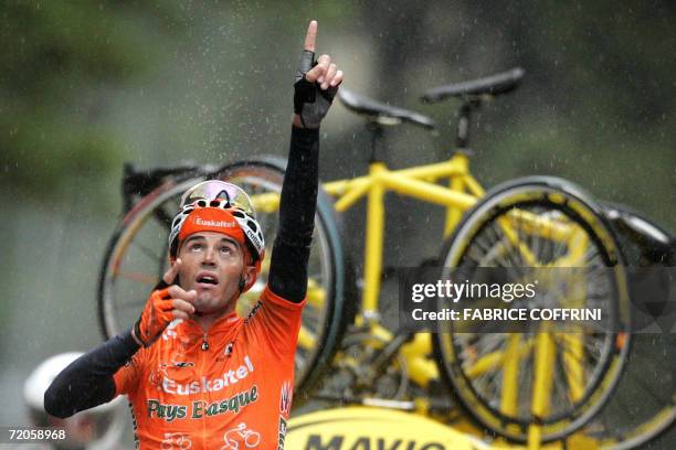 Samuel Sanchez of Spain celebrates his victory after he crossed the finish line of the The UCI Pro-tour Championship of Zurich also called the Zuri...