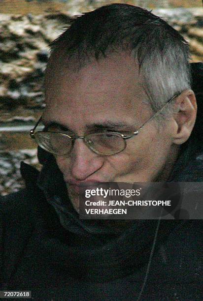 Montigny-les-Metz, FRANCE: Convicted serial killer Francis Heaulme is pictured, 03 October 2006 in Montigny-les-Metz, Eastern France, during a...