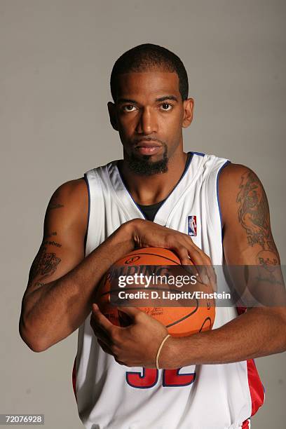 Richard Hamilton of the Detroit Pistons shows off his 2004 NBA News Photo - Getty Images