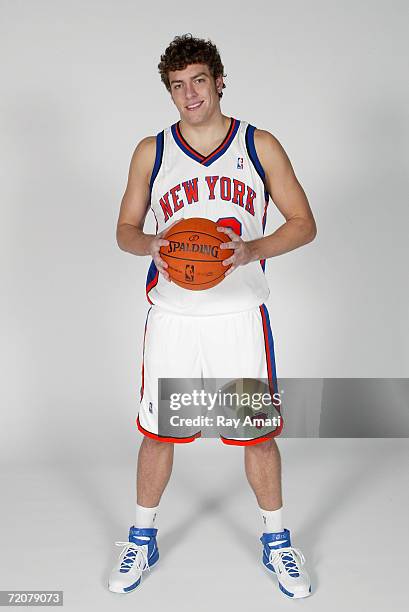 David Li Nba The Knicks Training Facility Photos and Premium High Res Pictures ...