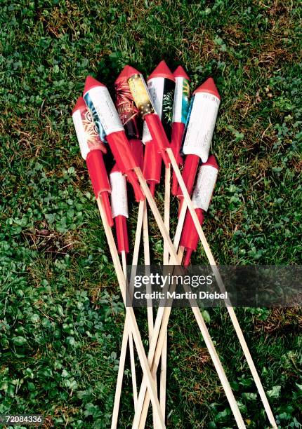 60 Bottle Rockets Fireworks Stock Photos, High-Res Pictures, and Images ...