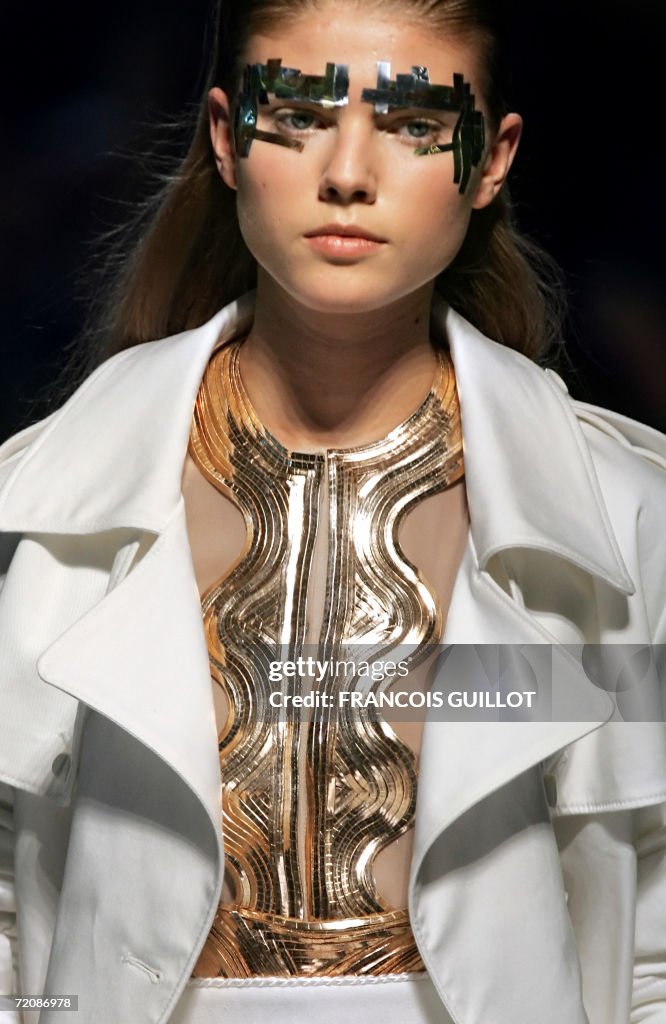 FASHION-FRANCE-GIVENCHY