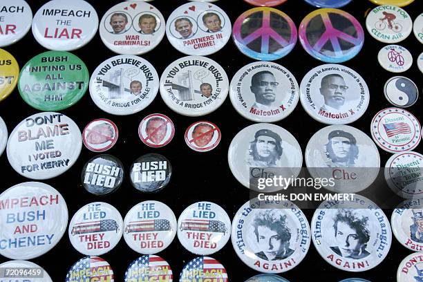 Buttons Protest Rally 96 George W Bush Button Stock Photos, High-Res Pictures, and Images ...