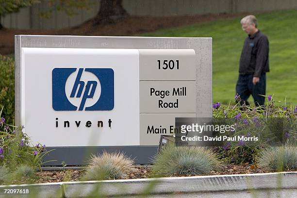 S logo is displayed on the entrance to the Hewlett-Packard Headquarters October 5, 2006 in Palo Alto, California. Former Hewlett-Packard Chairwoman...