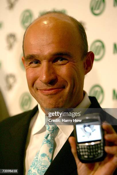 James Balsillie Photos and Premium High Res Pictures - Getty Images