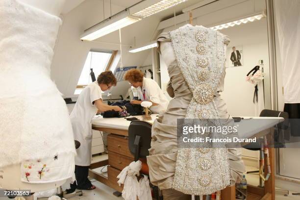 365 Couture Seamstress Stock Photos, High-Res Pictures, and Images - Getty  Images