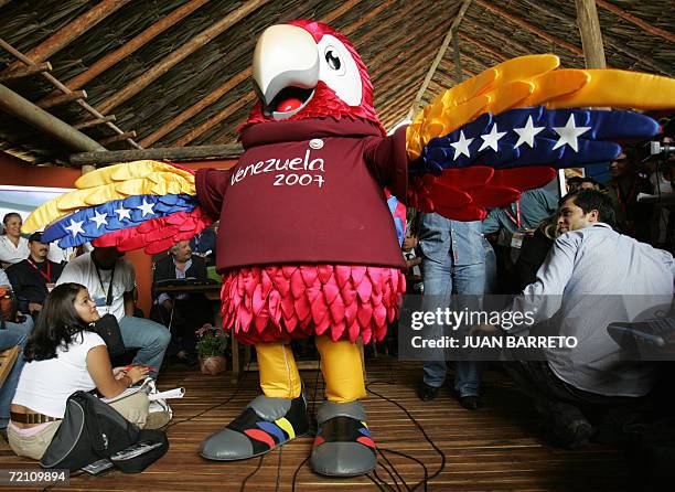 La mascota oficial de la Copa America Venezuela 2007 es presentada en conferencia de prensa en Caracas el 07 de octubre de 2006. La 42a. Copa America...