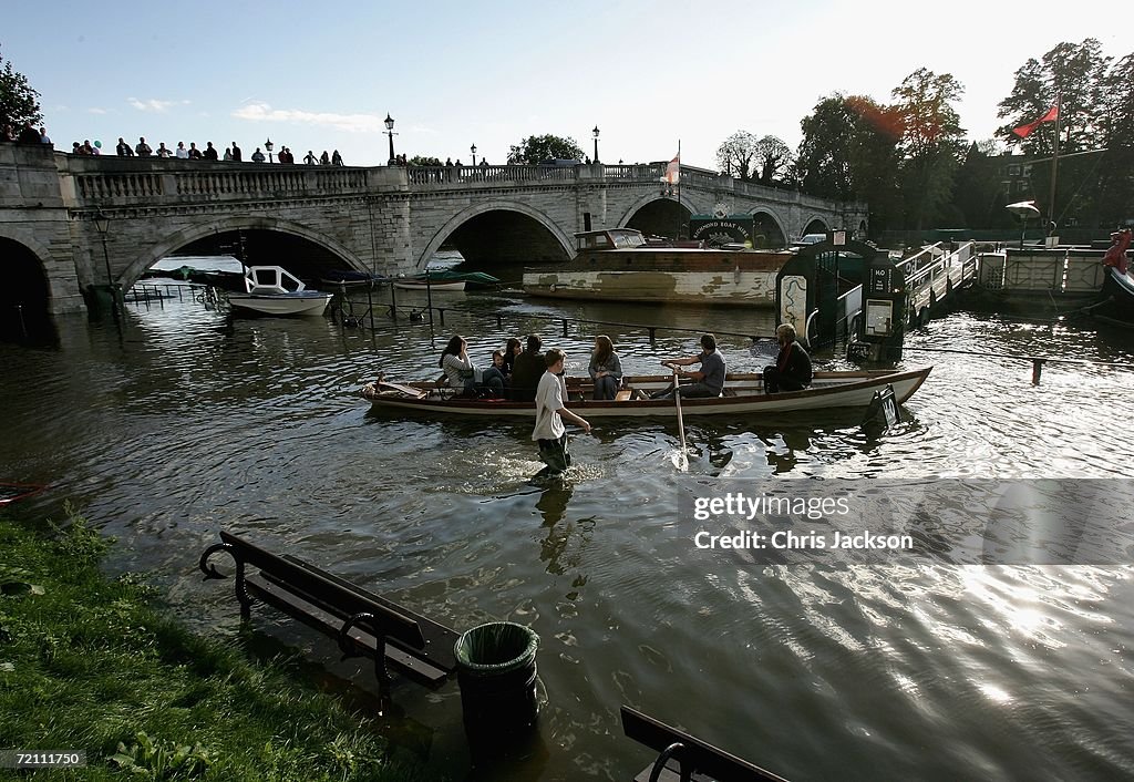 High Tides In Richmond Catch Out Local Residents