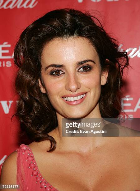 Actress Penelope Cruz attends a Sony Pictures Classics screening after party for "Volver" at Dirty Disco October 7, 2006 in New York City.