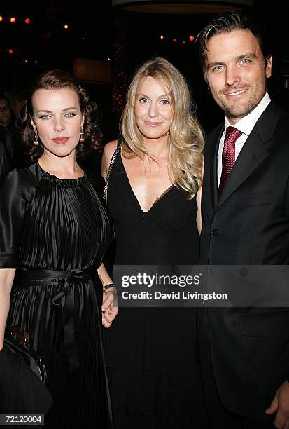 Actress Debi Mazar, Louise Ferragamo, and James Ferragamo pose during the Rodeo Drive walk of style awards ceremony on October 8, 2006 in Beverly...