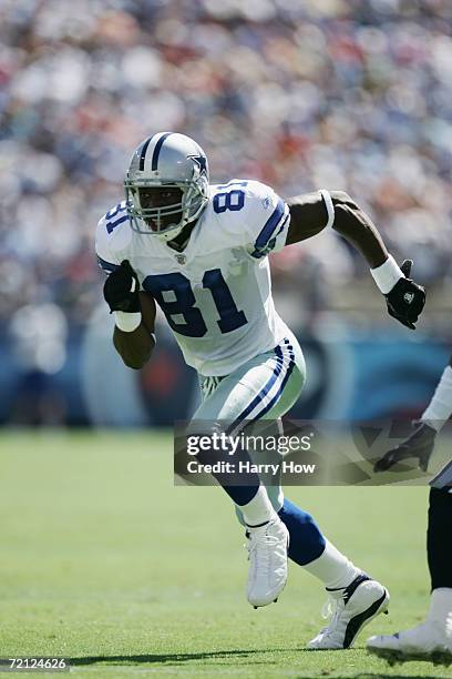 Wide receiver Terrell Owens of the Dallas Cowboys runs downfield against the Tennessee Titans at LP Field on October 1, 2006 in Nashville, Tennessee....