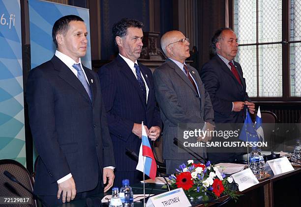 Russia's Natural Resources minister Yuri Trutnev, Finland's Environment minister Jan-Erik Enestam, EU Commissioner for Environment Stavros Dimas and...