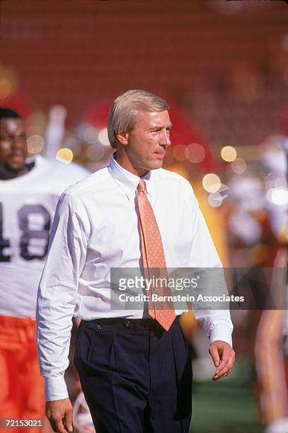 Head coach John Mackovic of the Illinois Fighting Illini looks on during the game against the USC Trojans at the Los Angeles Memorial Coliseum on...