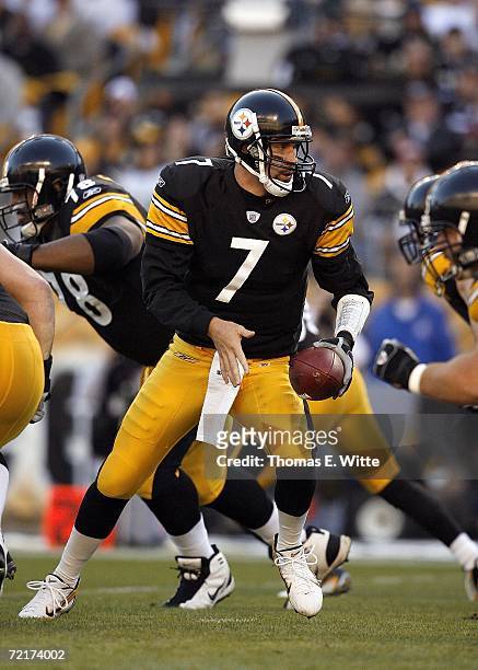 Quarterback Ben Roethlisberger of the Pittsburgh Steelers drops back for a pass against the Kansas City Chiefs at Heinz Field on October 15, 2006 in...