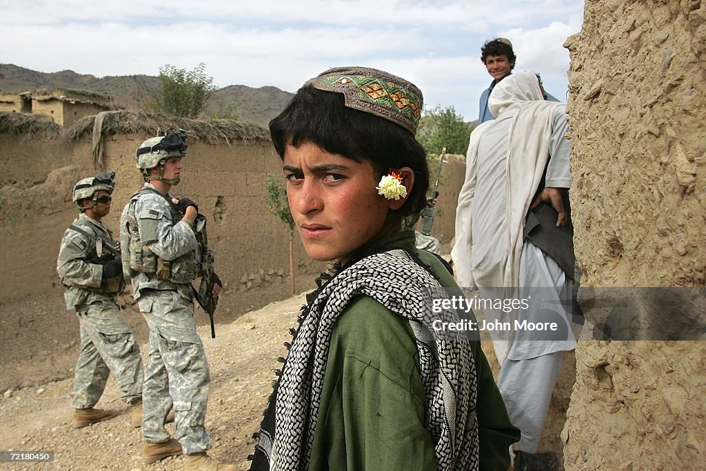 U.S. Forces Hunt Taliban Near Pakistan Border