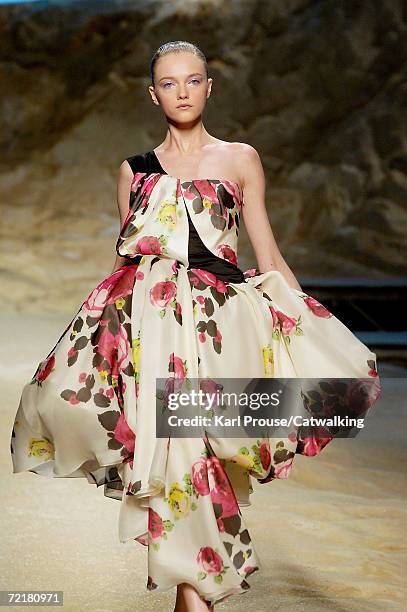 Model walks down the catwalk during the Kenzo Fashion Show as part of Paris Fashion Week Spring/Summer 2007 on October 7, 2006 in Paris, France.