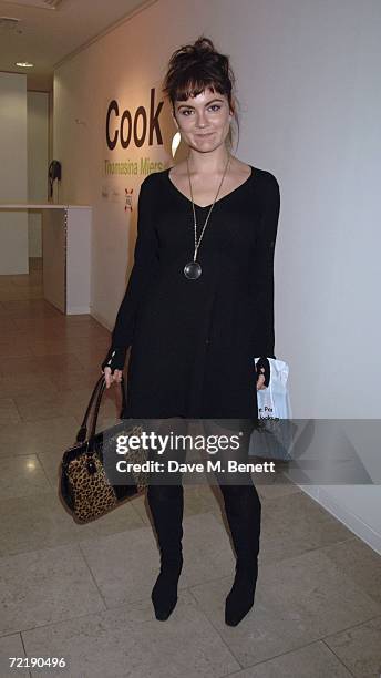 Actress Rachael Stirling poses at the launch of Thomasina Miers' new book "Cook" on October 16, 2006 in the Gallery at the Hospital in Endells...