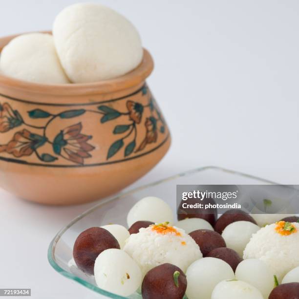 Gulab Rasagulla 166 Rasgulla Stock Photos, High-Res Pictures, and Images - Getty Images