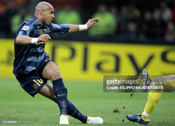 Ligue des Champions - Inter Milan: Adriano, 200 jours sans marquer " - picture taken 29 March 2006 of Inter-Milan's Brazilian Adriano scoring is last...