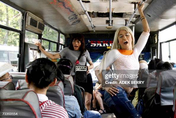 Metty (R-back) and Shelly (C), two trans Metty (R-back) and Shelly (C), two trans