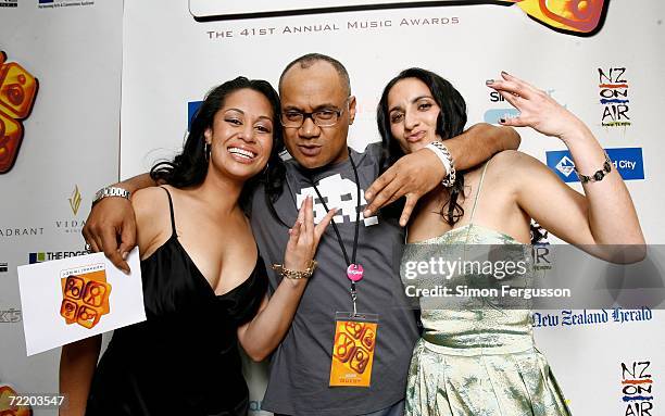 Actors Tuila Blakely, Oscar Kightley and Madeleine Sami pose backstage in the Awards Room at The New Zealand Music Awards 2006, the Recording...