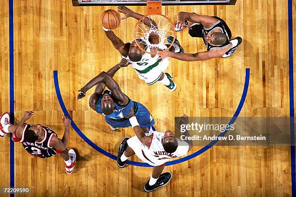 Antoine Walker of the Boston Celtics drives to the basket for a layup during the 2002 NBA All Star Game at the First Union Center in Philadelphia,...