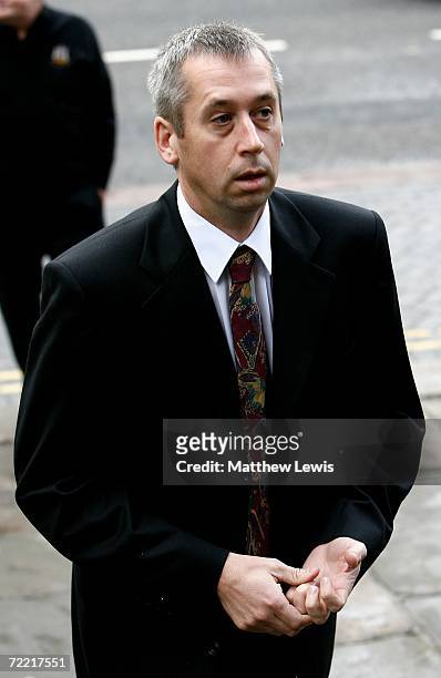 Nigel Bond attends the funeral of Paul Hunter at Leeds Parish Church on October 19, 2006 in Leeds, England. The three-time Masters champion lost his...