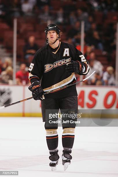 Defenseman Chris Pronger of the Anaheim Ducks looks on during the NHL game against the St. Louis Blues at the Honda Center on October 9, 2006 in...