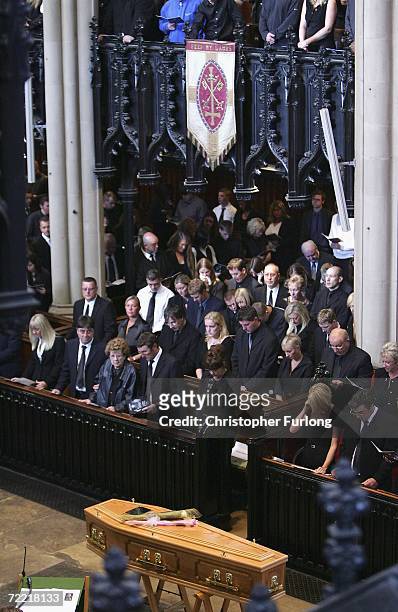 The coffin of snooker star Paul Hunter stands in the aisle of Leeds parish Church during his funeral on October 19, 2006 in Leeds, England. The...
