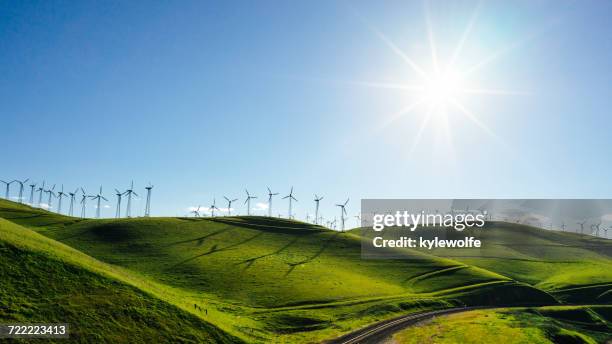 wind turbines, altamont pass, california, america, usa - wind turbine california stock pictures, royalty-free photos & images