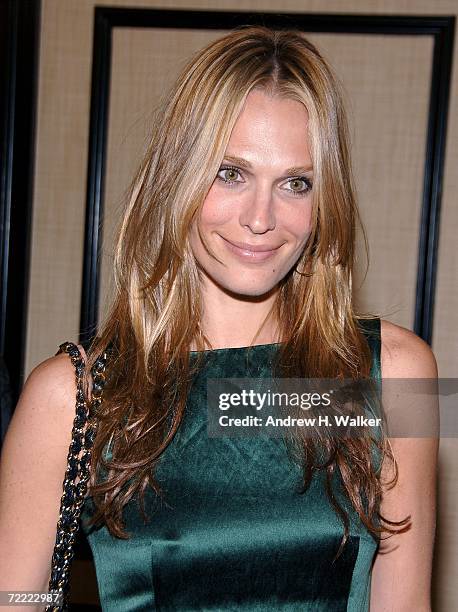 Model Molly Sims attends a Moschino dinner at Bergdorf Goodman hosted by Alexis Bryan, Nina Garcia, Ginnifer Goodwin, and Mary Alice Stephensonon on...