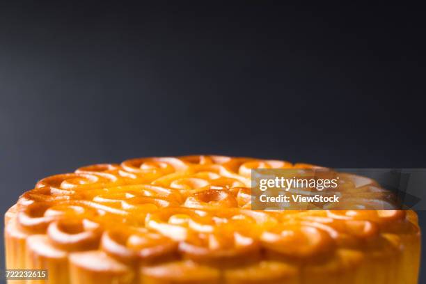 moon cake - mooncake stock pictures, royalty-free photos & images