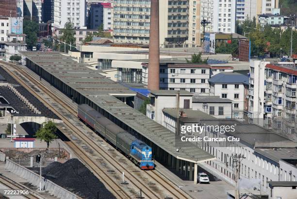 Train from Beijing to Pyongyang starts at the railway station on October 20, 2006 in the Chinese border city of Dandong, Liaoning Province of China....