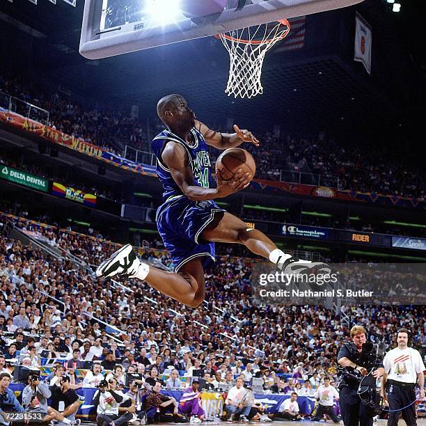 68 Isaiah Rider Timberwolves Photos & High Res Pictures - Getty Images
